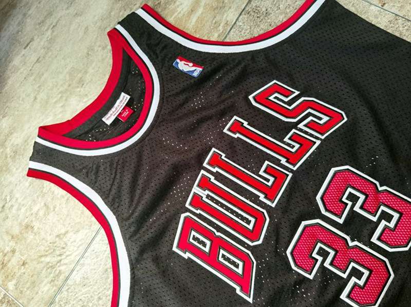 Chicago Bulls 1997/98 Black #33 PIPPEN Classics Basketball Jersey (Closely Stitched)