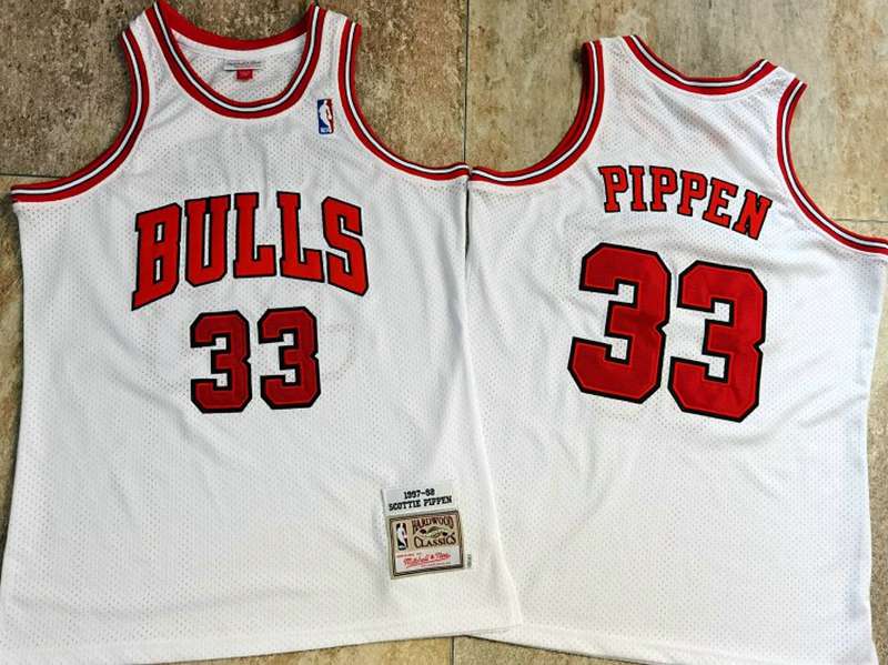 Chicago Bulls 1997/98 White #33 PIPPEN Classics Basketball Jersey (Closely Stitched) Chicago Bulls 1997/98 White #33 PIPPEN Classics Basketball Jersey (Closely Stitched)