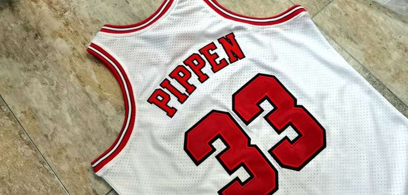 Chicago Bulls 1997/98 White #33 PIPPEN Classics Basketball Jersey (Closely Stitched)