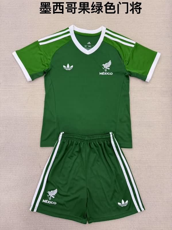Mexico 2025 Goalkeeper Green Soccer Jersey Mexico 2025 Goalkeeper Green Soccer Jersey