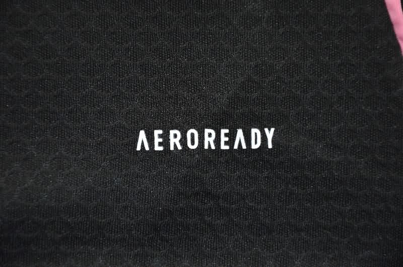 AAA Quality Juventus 25/26 Training Soccer Jersey 06