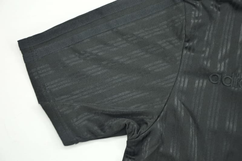 AAA Quality Liverpool 1995/96 Reissue Soccer Jersey