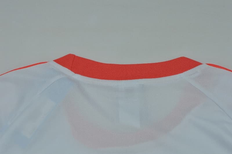 AAA Quality Liverpool 25/26 White Soccer Jersey 02