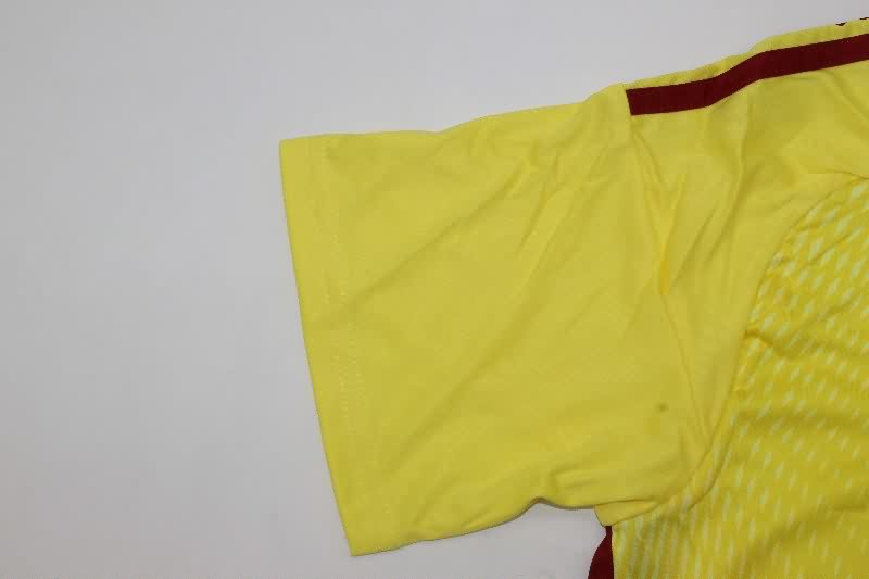 AAA Quality Real Madrid 25/26 Goalkeeper Yellow Soccer Jersey