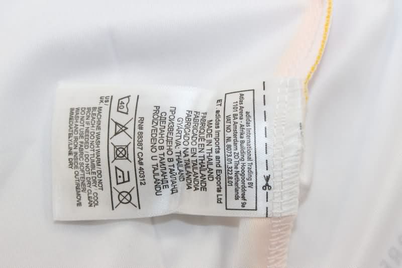 Real Madrid Soccer Jersey Home Replica 25/26