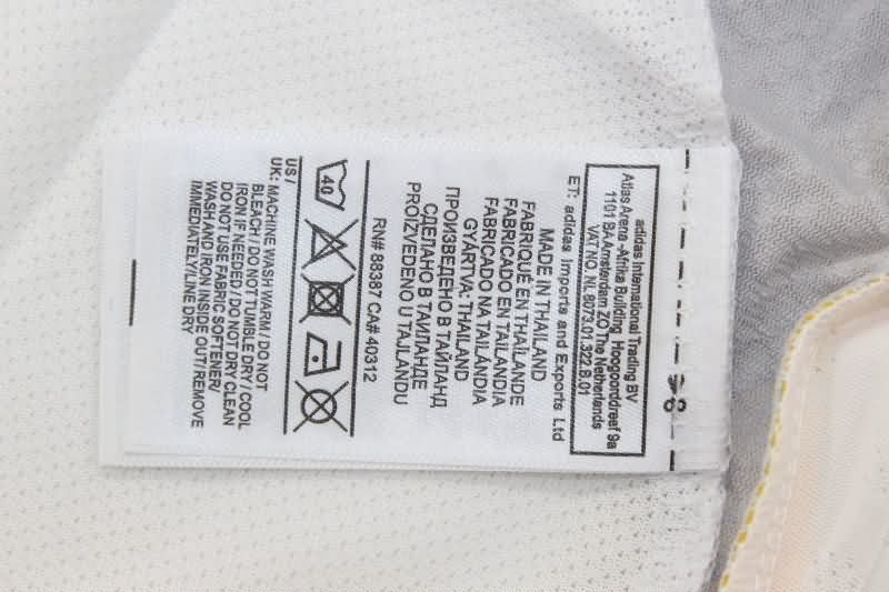 Real Madrid Soccer Jersey Home (Player) 25/26