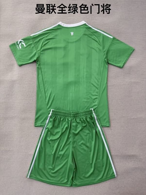 Kids Manchester United 25/26 Goalkeeper Green Soccer Jersey And Shorts