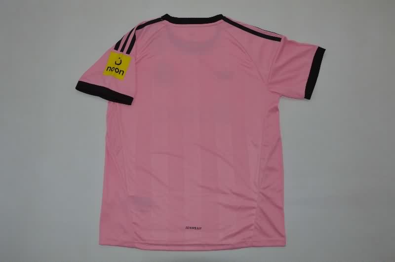 Kids Newcastle United 25/26 Goalkeeper Pink Soccer Jersey And Shorts
