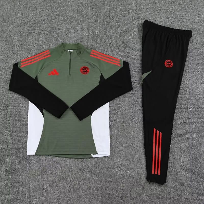 AAA Quality Bayern Munich 25/26 Dark Green Soccer Tracksuit AAA Quality Bayern Munich 25/26 Dark Green Soccer Tracksuit