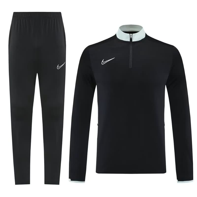 AAA Quality Nike 2025 Black Soccer Tracksuit 02