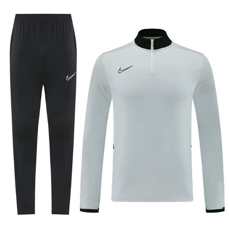 AAA Quality Nike 2025 White Soccer Tracksuit 02