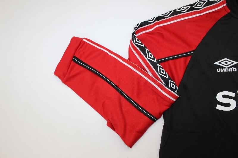 AAA Quality Manchester United 1998/99 Black Soccer Sweater