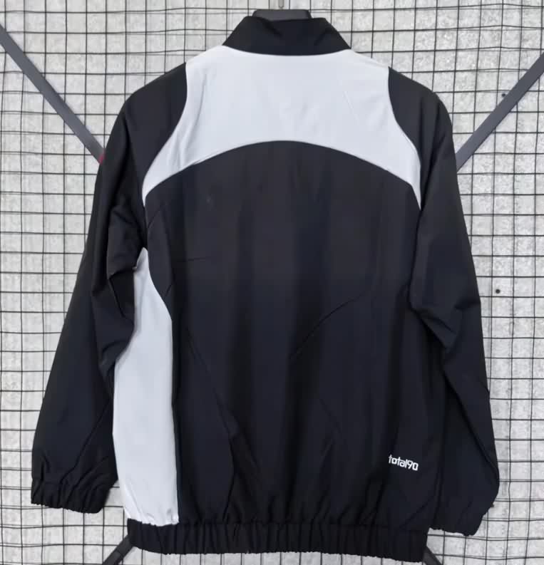 AAA Quality Paris St German 25/26 Black Soccer Windbreaker 03
