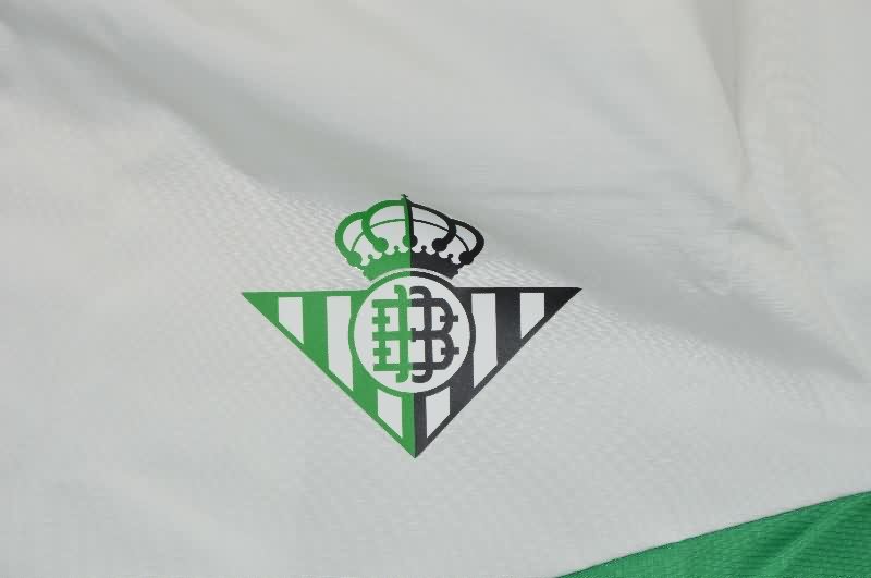 AAA Quality Real Betis 25/26 White Black Soccer Windbreaker