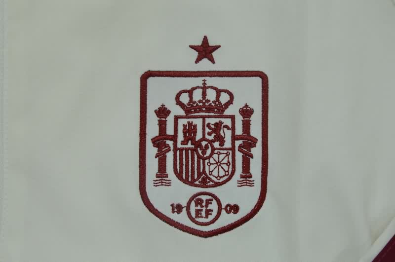 AAA Quality Spain 2026 Beige Soccer Windbreaker