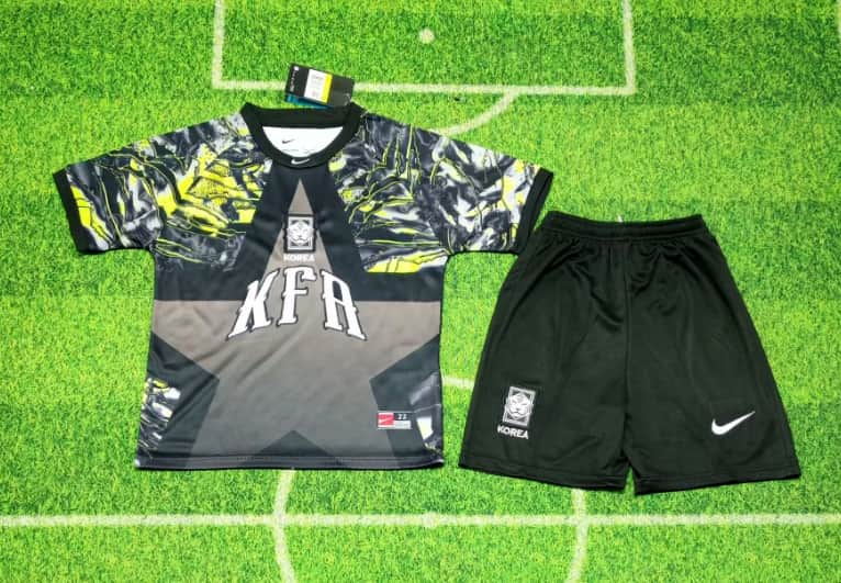 Kids Korea 2026 Goalkeeper Soccer Jersey And Shorts