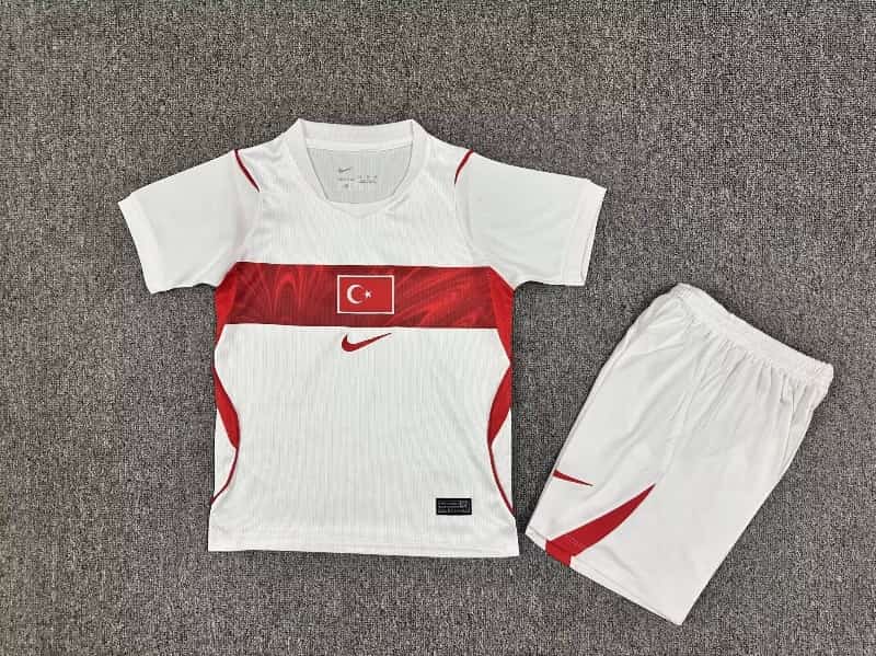 Kids Turkey 2026 Home Soccer Jersey And Shorts