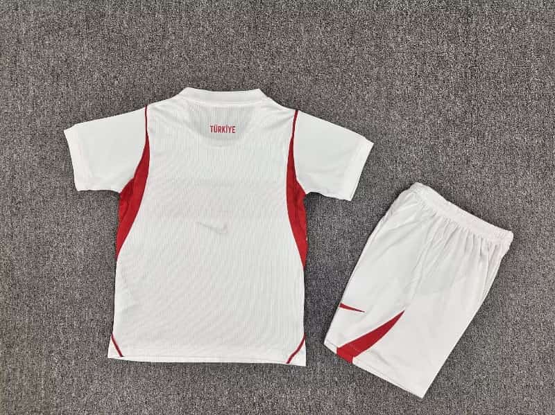 Kids Turkey 2026 Home Soccer Jersey And Shorts