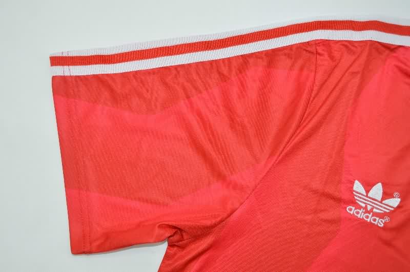 AAA Quality Bulgaria 1986 Away Retro Soccer Jersey