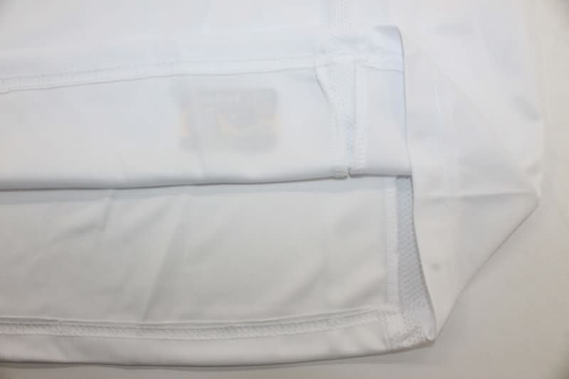 AAA Quality Colo Colo 2004 Home Retro Soccer Jersey