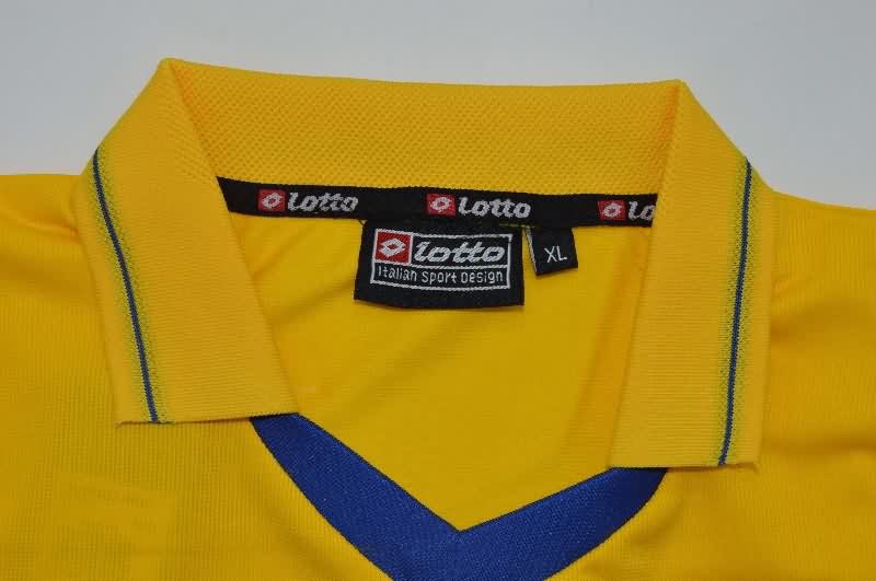 AAA Quality Colombia 2003 Home Retro Soccer Jersey
