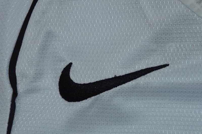 AAA Quality Corinthians 2005 Home Retro Soccer Jersey