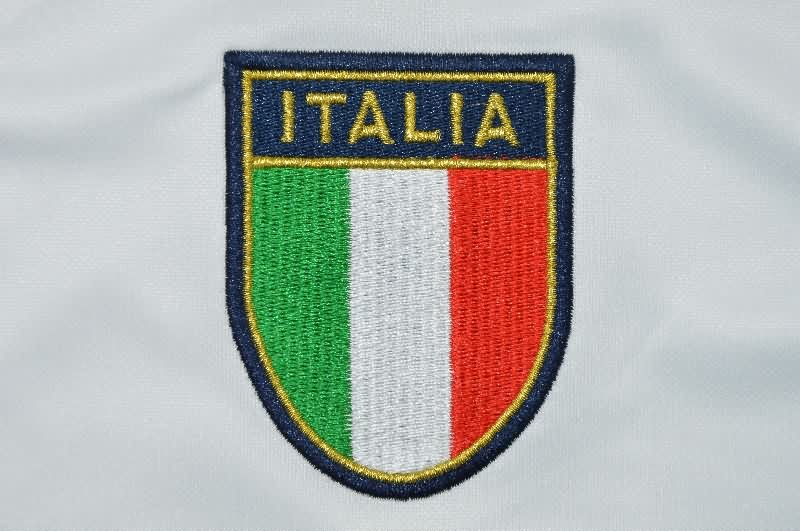 AAA Quality Italy 2002 Away Retro Soccer Jersey