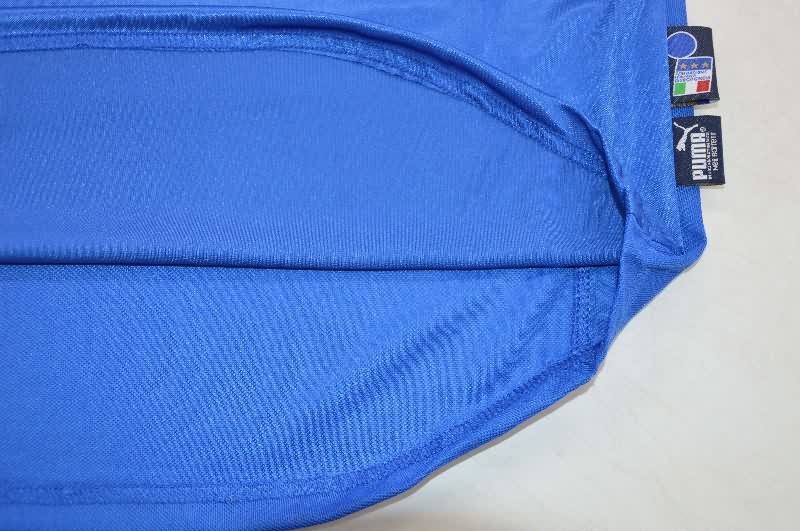 AAA Quality Italy 2004 Home Retro Soccer Jersey