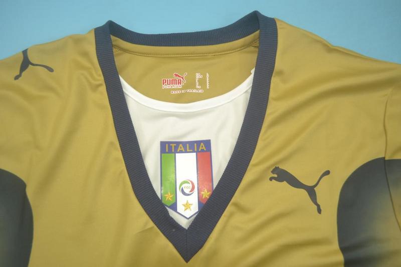 Italy Soccer Jersey Goalkeeper Gold Retro Replica 2006