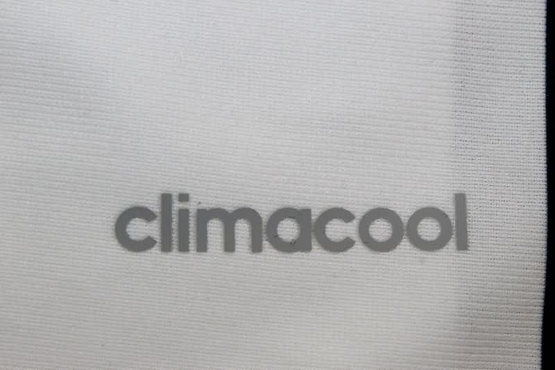 AAA Quality Juventus 2016/17 Home Retro Soccer Jersey