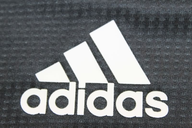 Juventus Soccer Jersey Home Retro (Player) 2018/19