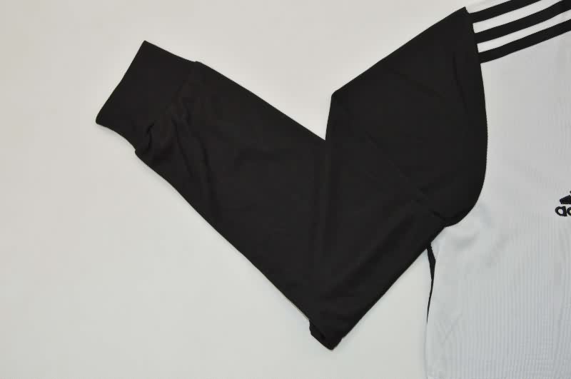 Juventus Soccer Jersey Home Long Sleeve Retro Replica 2019/20