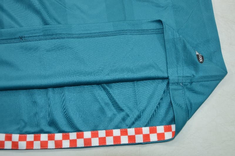 AAA Quality Liverpool 2008/09 Away Retro Soccer Jersey