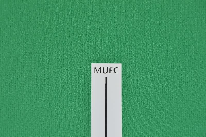 AAA Quality Manchester United 2007/08 Goalkeeper Green Retro Soccer Jersey
