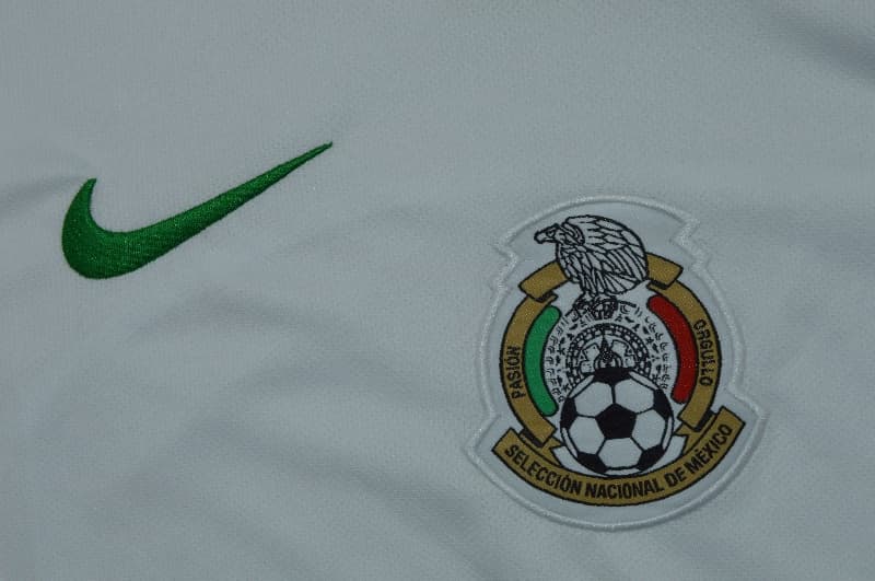 AAA Quality Mexico 2004 Away Retro Soccer Jersey
