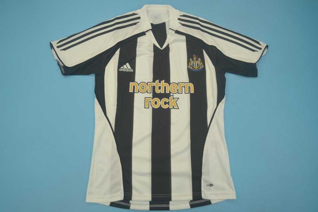 Newcastle United Soccer Jersey Home Retro Replica 2005/06 Newcastle United Soccer Jersey Home Retro Replica 2005/06