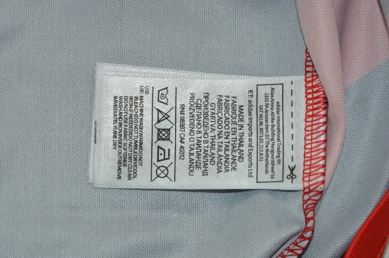 AAA Quality Newells Old Boy 1997/98 Home Retro Soccer Jersey