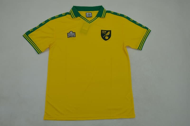 AAA Quality Norwich 1976/81 Home Retro Soccer Jersey