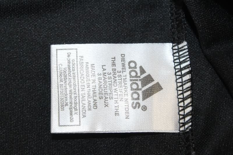 Real Madrid Soccer Jersey Away Retro Replica 2002/03