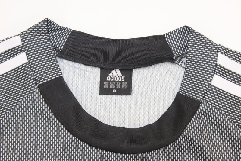 Real Madrid Soccer Jersey Goalkeeper Black Retro Replica 2002/03