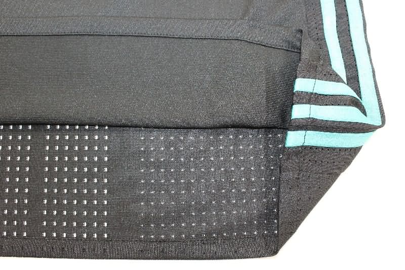 Real Madrid Soccer Jersey Away Retro (Player) 2017/18