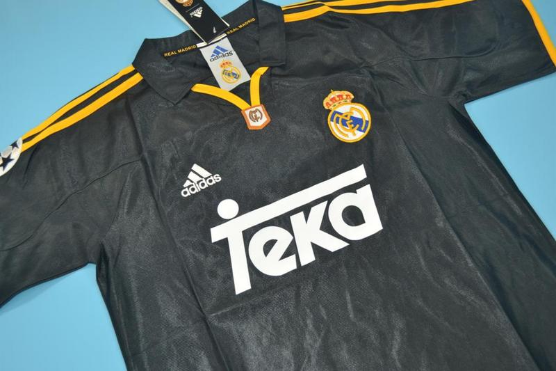 AAA Quality Real Madrid 1999/01 Away Retro Soccer Jersey