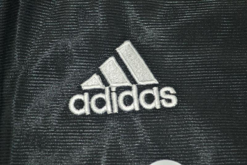 AAA Quality Real Madrid 1999/01 Away Retro Soccer Jersey