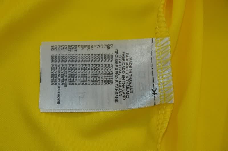 AAA Quality Sheffield Wednesday 2001/03 Away Retro Soccer Jersey