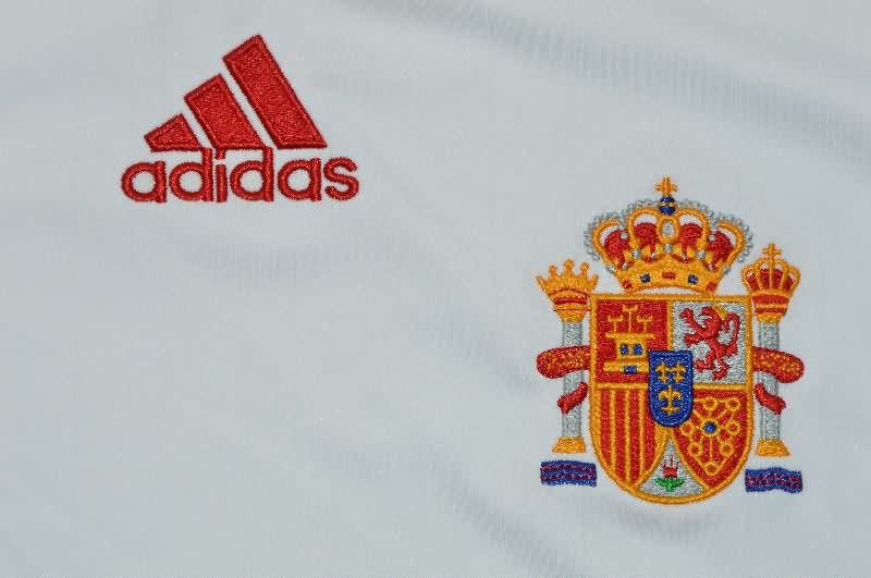 AAA Quality Spain 2006 Away Retro Soccer Jersey