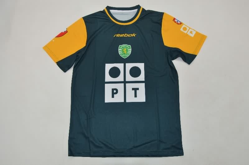 AAA Quality Sporting Lisbon 2002/03 Training Retro Soccer Jersey