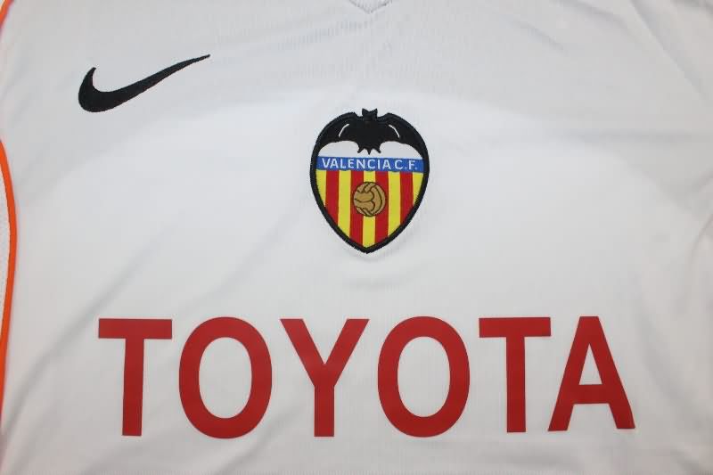 AAA Quality Valencia 2004/05 Home Retro Soccer Jersey