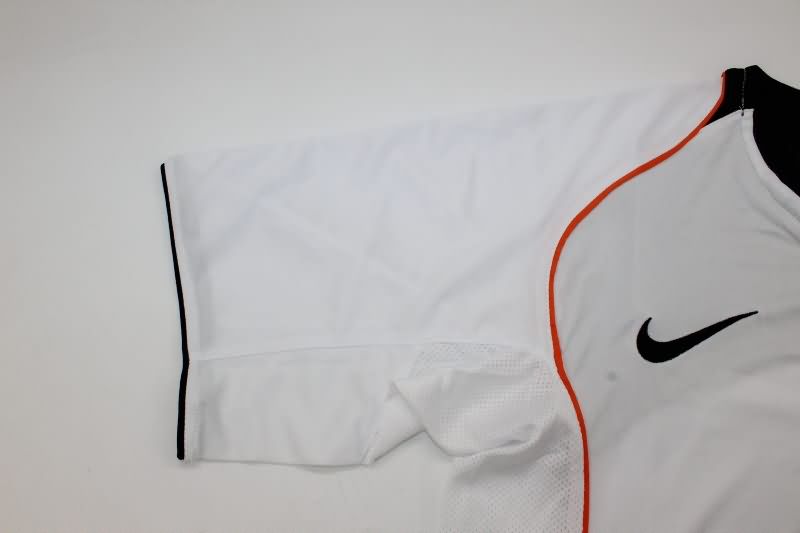 AAA Quality Valencia 2004/05 Home Retro Soccer Jersey