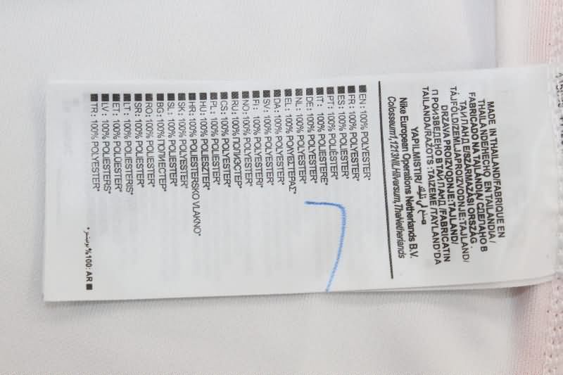 AAA Quality Valencia 2004/05 Home Retro Soccer Jersey