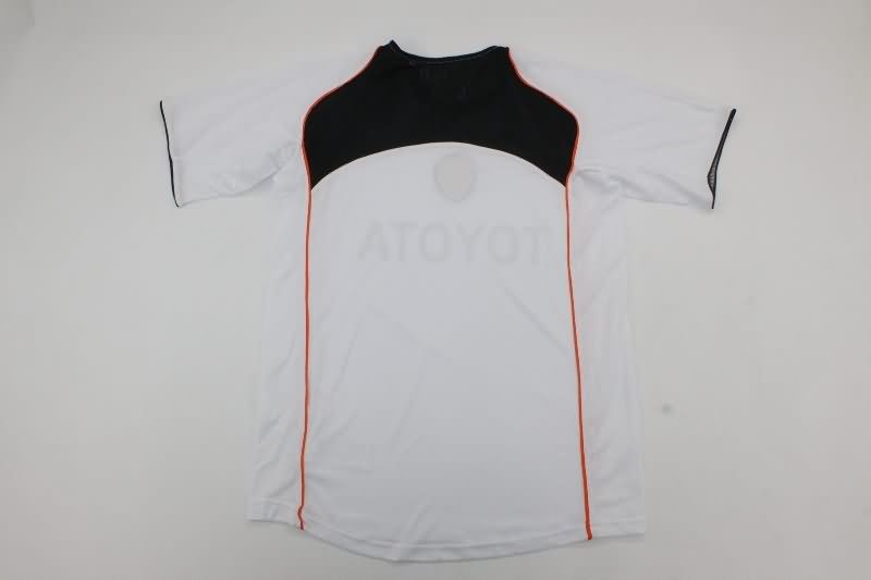 AAA Quality Valencia 2004/05 Home Retro Soccer Jersey